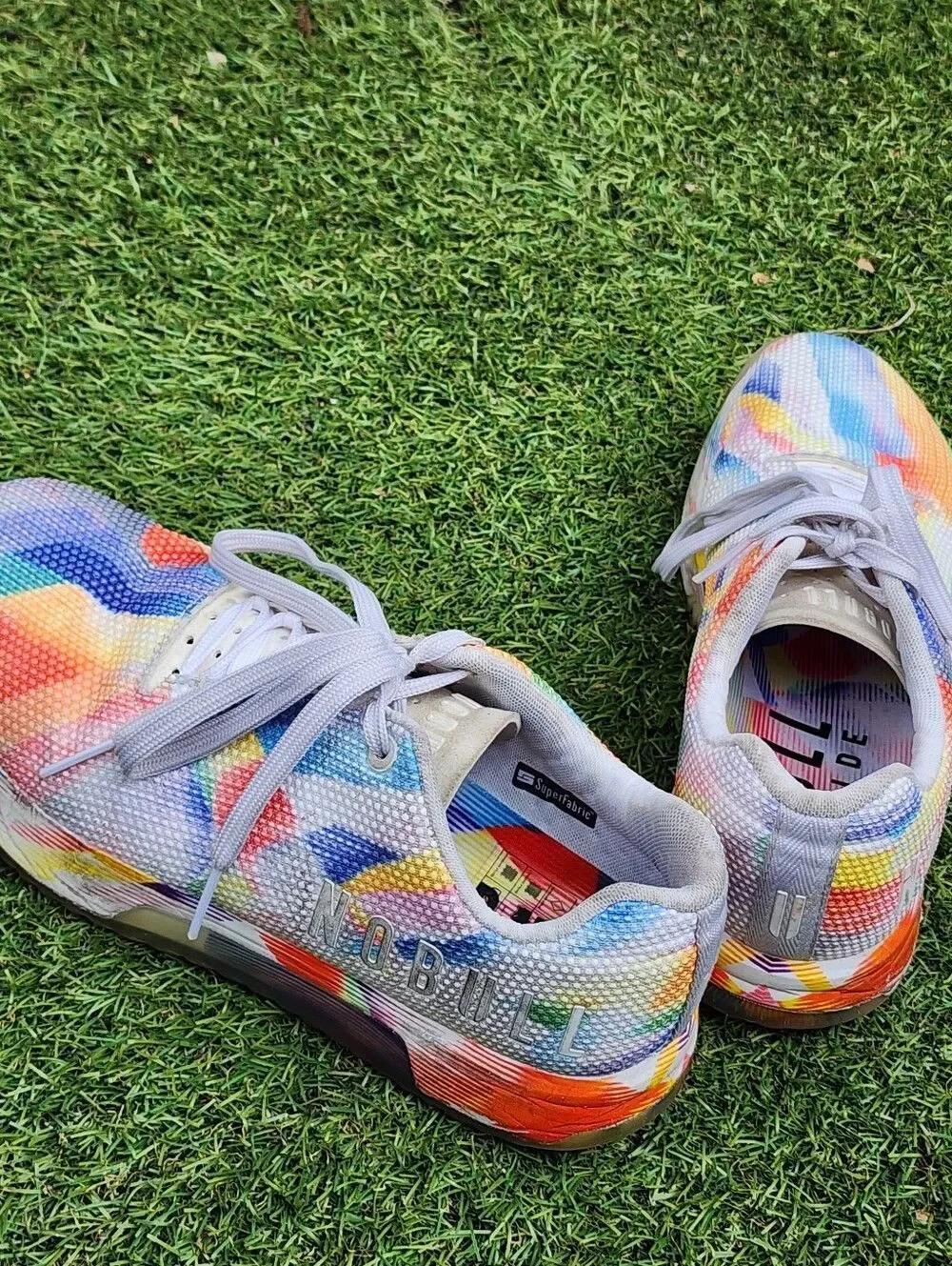 NOBULL PRIDE - Womens Sneakers  - SIZE 9 (( Please See All Pictures))